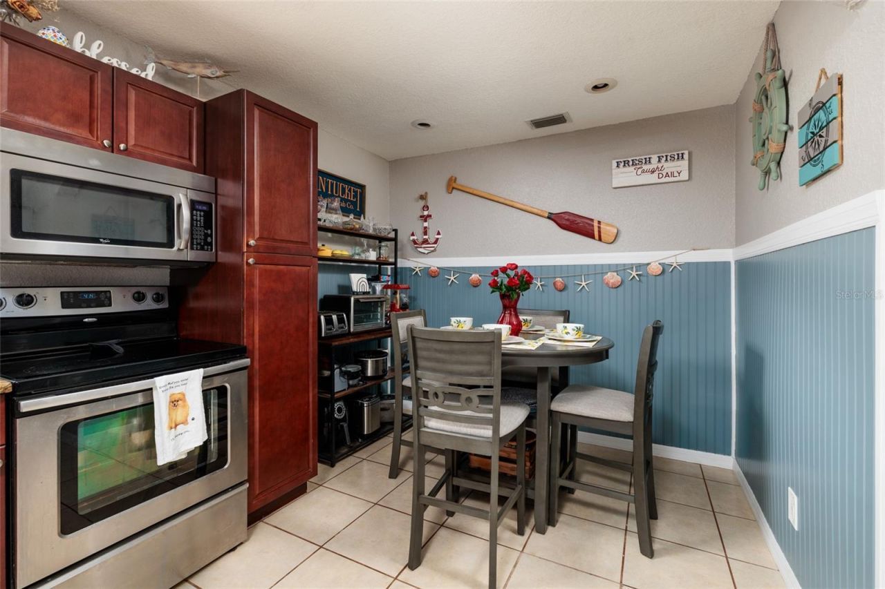 1220 56th Avenue N, Saint Petersburg, FL 33703 Photo