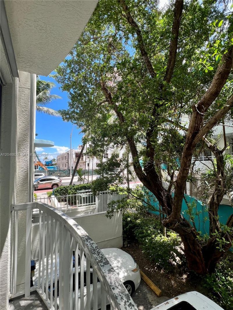 9172 Collins Ave , Unit 214, Surfside, FL 33154 Photo