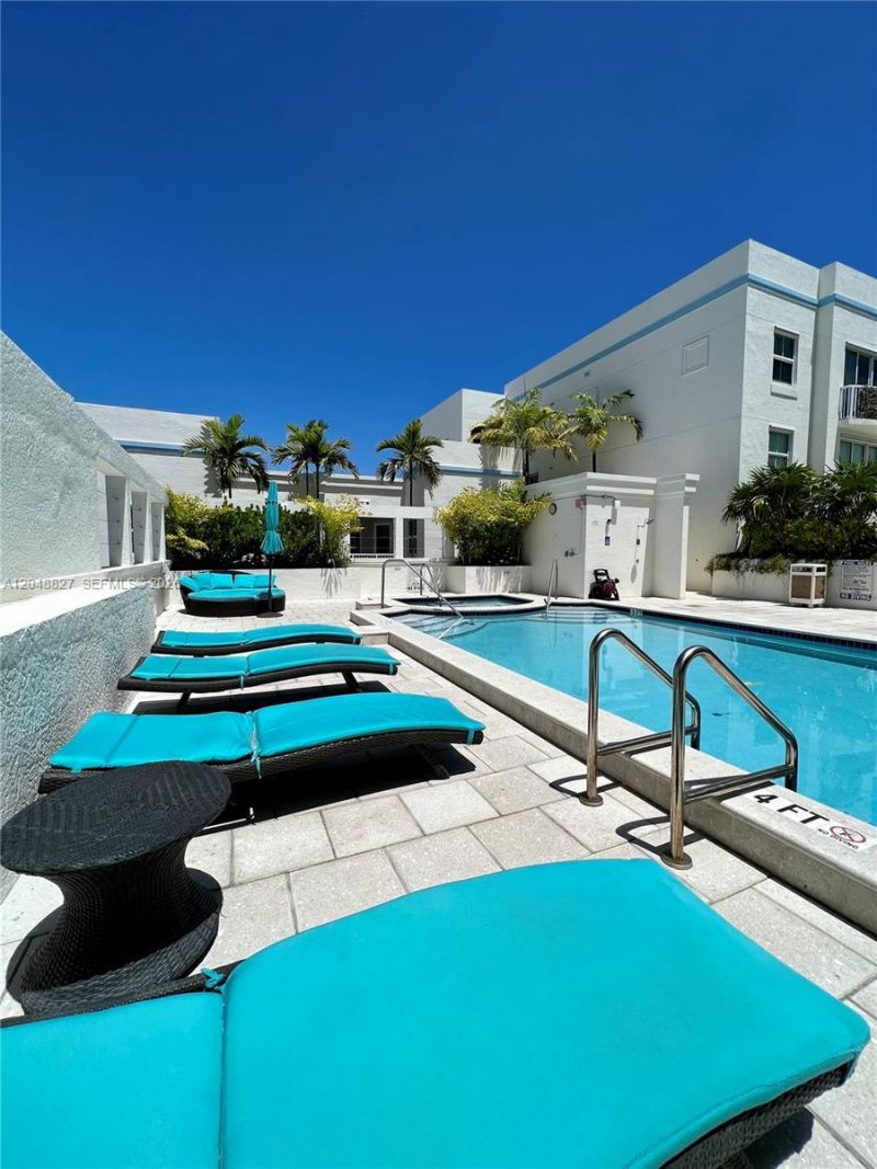 9172 Collins Ave , Unit 214, Surfside, FL 33154 Photo