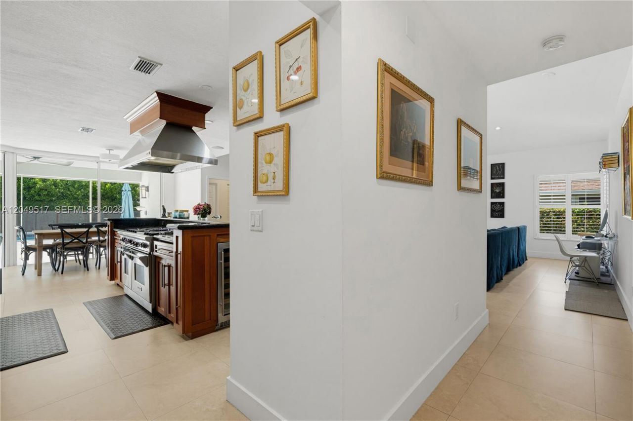 14601 Pompano Dr , Coral Gables, FL 33158 Photo