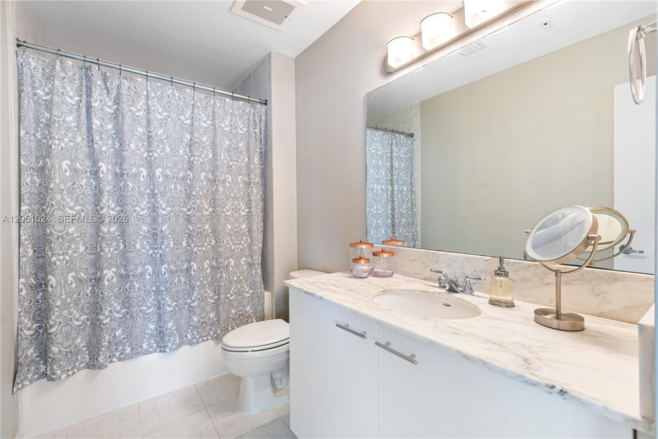133 NE 2nd Ave, Unit 2101, Miami, FL 33132 Photo