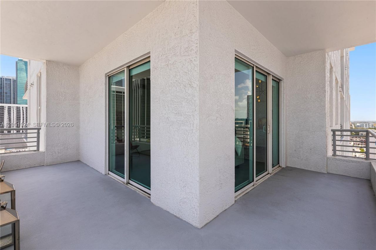 133 NE 2nd Ave, Unit 2101, Miami, FL 33132 Photo