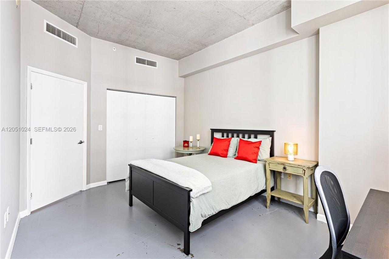 133 NE 2nd Ave, Unit 2101, Miami, FL 33132 Photo