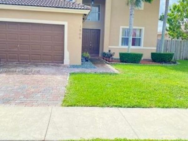 1906 SE 18th St , Homestead, FL 33035