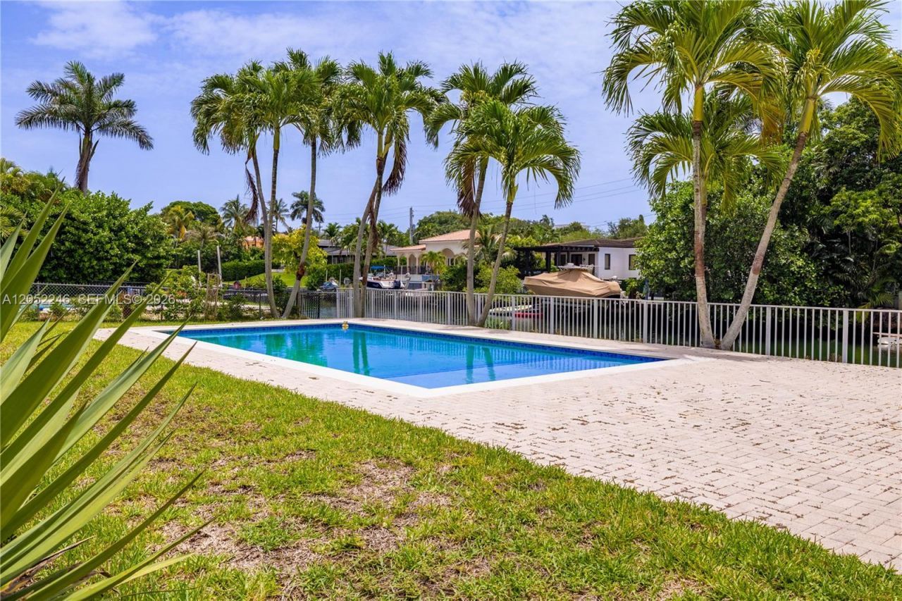 740 Jeronimo Dr, Coral Gables, FL 33146 Photo
