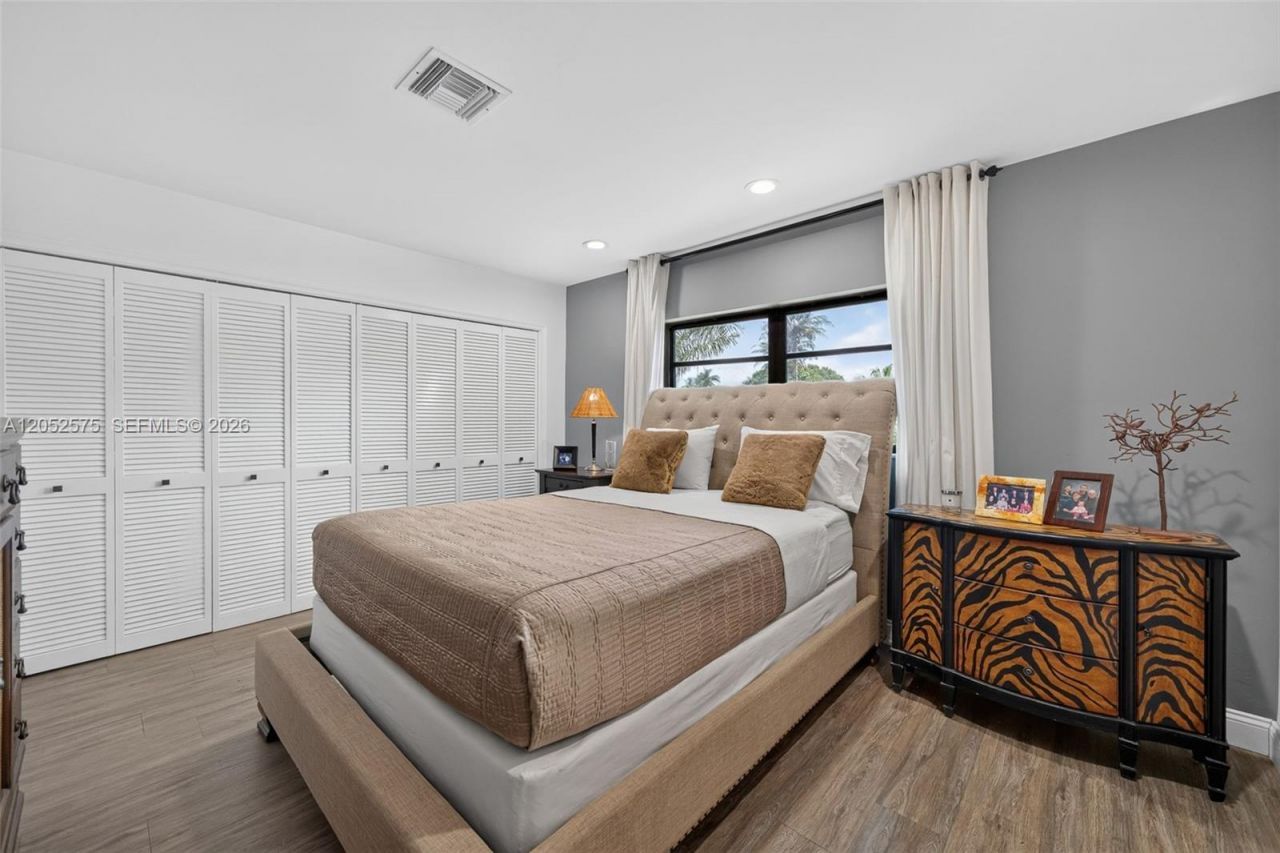 400 Sea Turtle Ter , Plantation, FL 33324 Photo