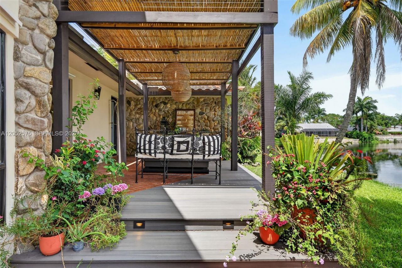 400 Sea Turtle Ter , Plantation, FL 33324 Photo