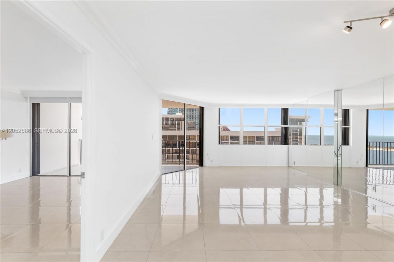1901 Brickell Ave , Unit B1903, Miami, FL 33129 Photo
