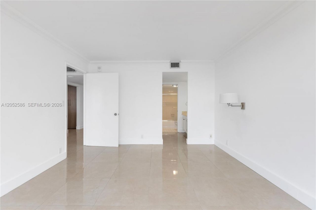 1901 Brickell Ave , Unit B1903, Miami, FL 33129 Photo