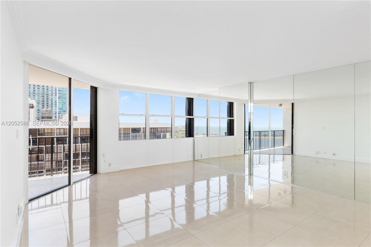1901 Brickell Ave , Unit B1903, Miami, FL 33129 Photo