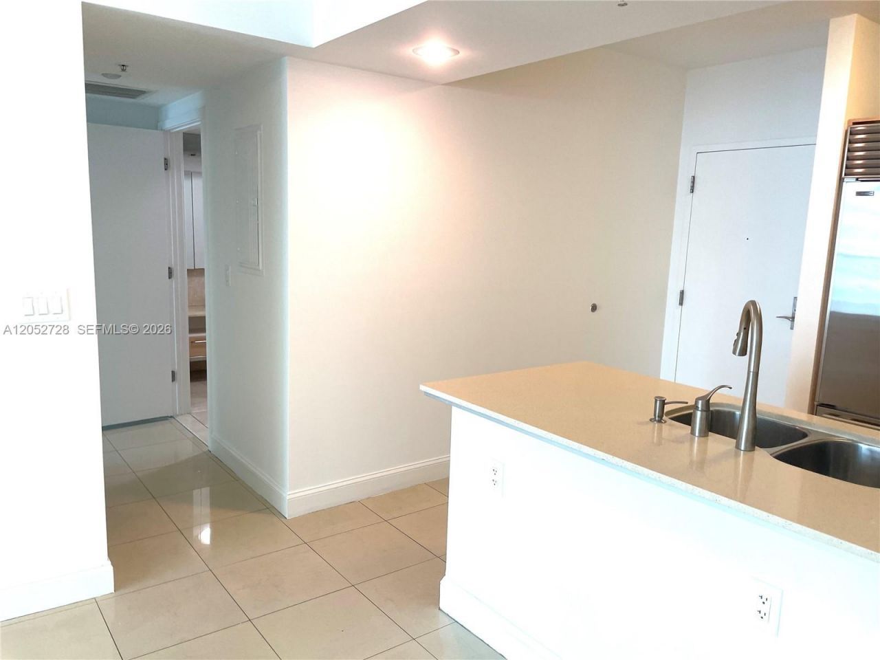218 SE 14th St , Unit 1004, Miami, FL 33131 Photo