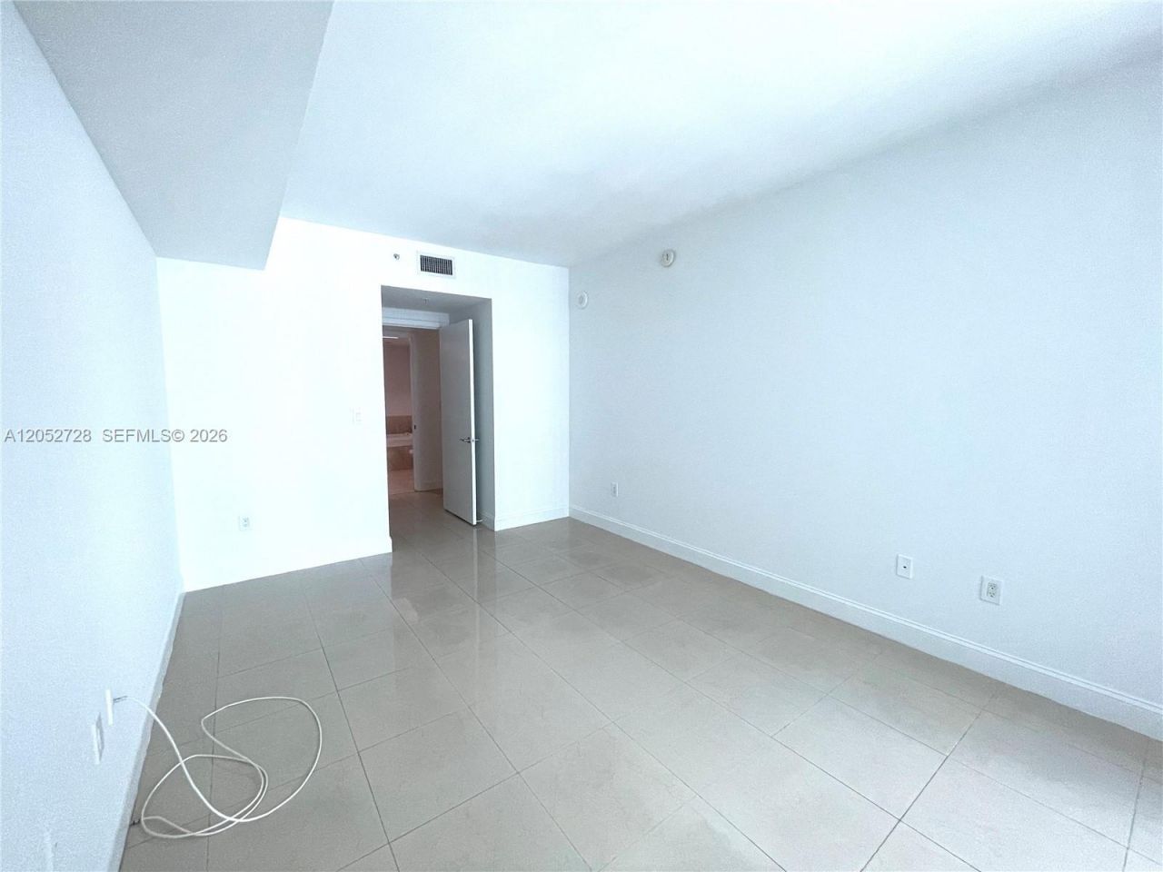 218 SE 14th St , Unit 1004, Miami, FL 33131 Photo