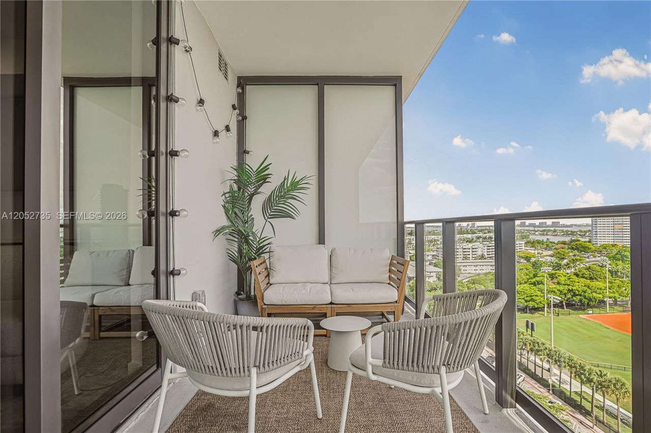 580 72nd St , Unit 1005, Miami Beach, FL 33141 Photo