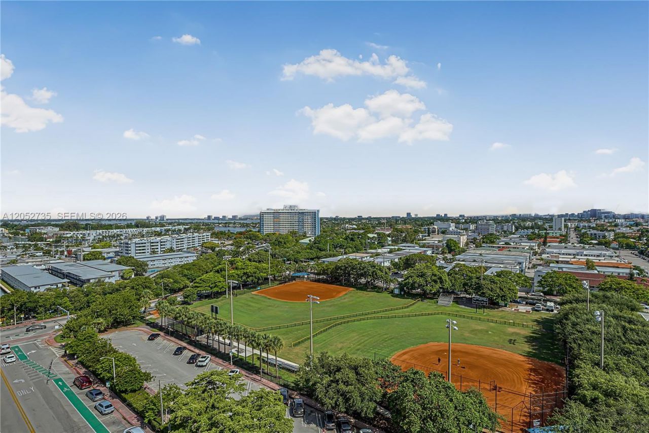 580 72nd St , Unit 1005, Miami Beach, FL 33141 Photo