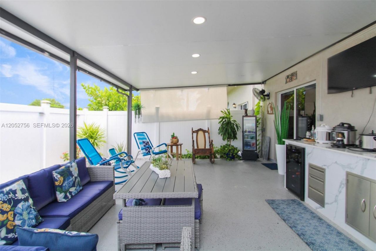789 SE 16th Ct , Homestead, FL 33034 Photo