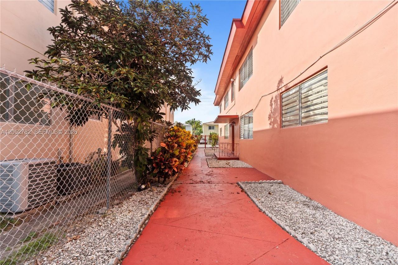 744 85th St , Miami Beach, FL 33141 Photo