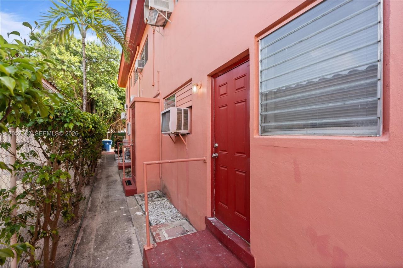 744 85th St , Miami Beach, FL 33141 Photo