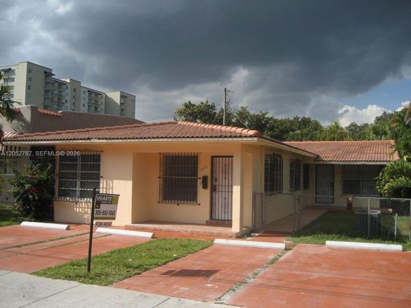 Unit 3621, Miami, FL 33135