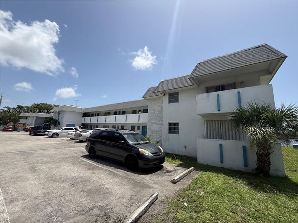 19051 NE 2nd Ave , Unit 1517, Miami, FL 33179