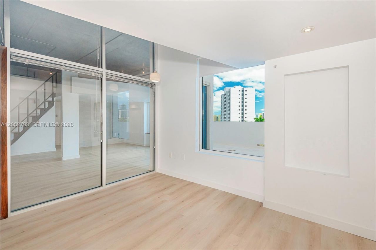 10 SW South River Dr , Unit 607, Miami, FL 33130 Photo