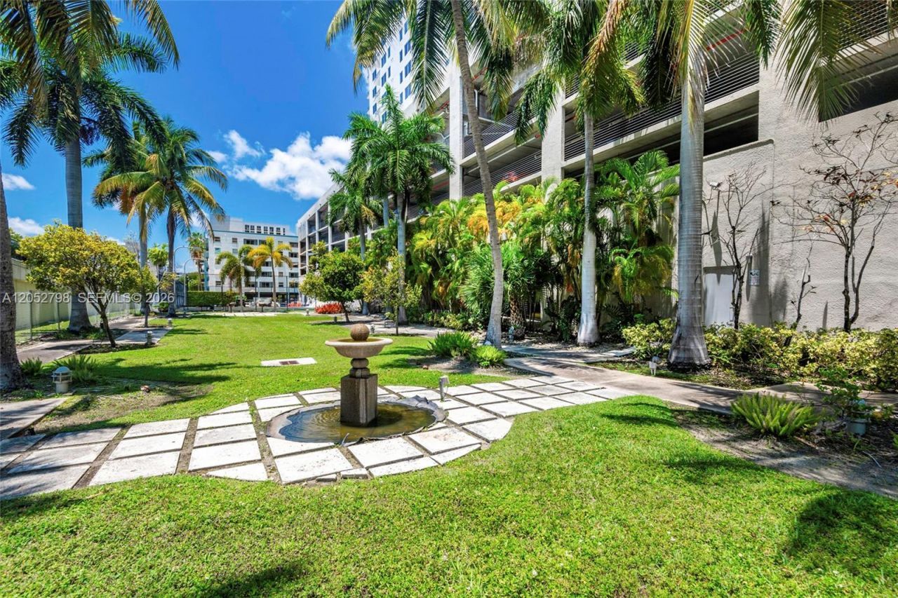 10 SW South River Dr , Unit 607, Miami, FL 33130 Photo