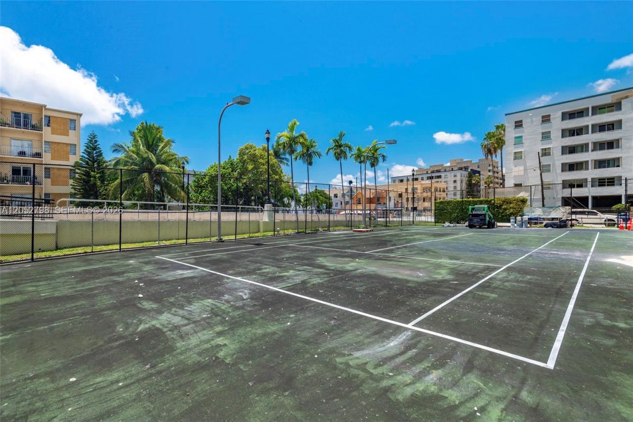 10 SW South River Dr , Unit 607, Miami, FL 33130 Photo