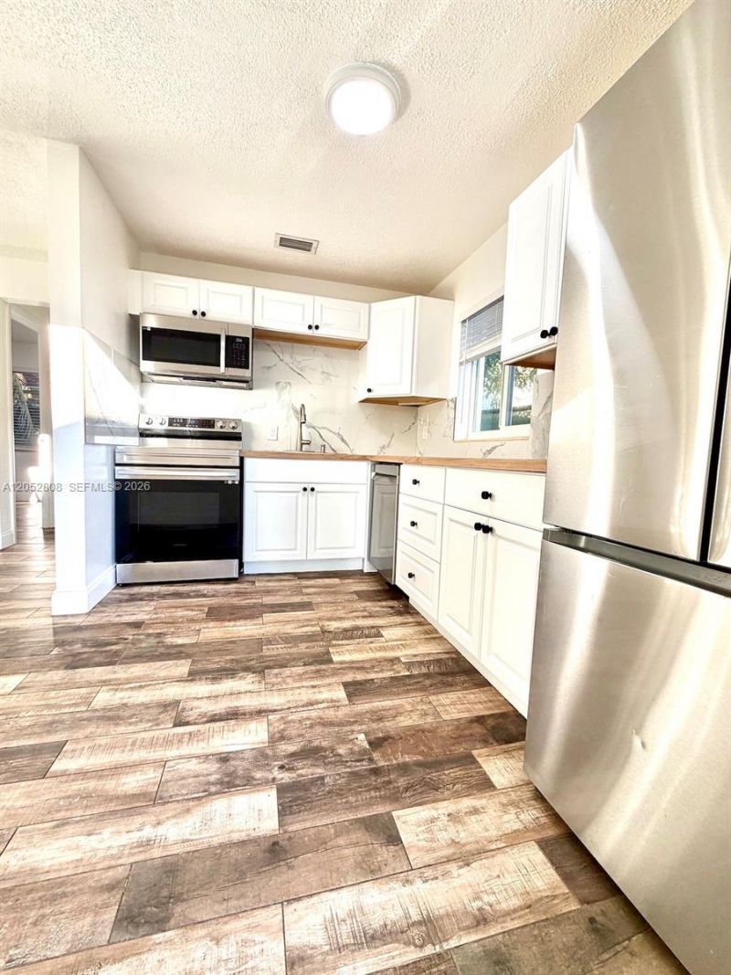 929 SW 12th Ave , Miami, FL 33130 Photo