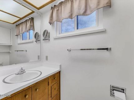 176 Lake Glen Dr Drive, Carson City, NV 89703 Photo