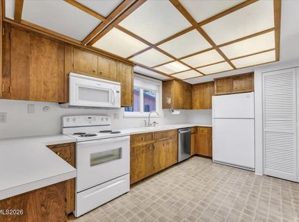 176 Lake Glen Dr Drive, Carson City, NV 89703 Photo