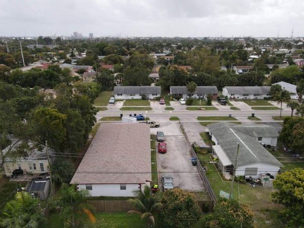 327 Silver Beach Road, Unit 3, Lake Park, FL 33403