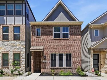 7572 Laburnam Road , Dallas, TX 75228