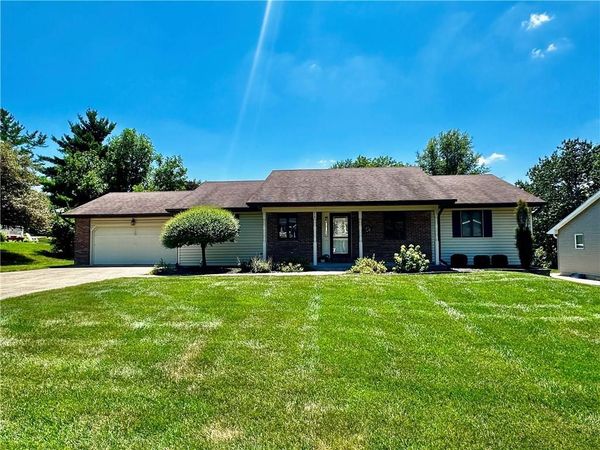 616 Pierce Avenue, Maryville, MO 64468