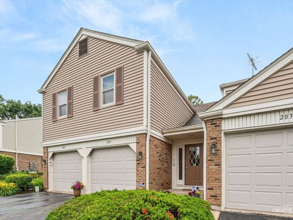 205 Millington Way , Unit 205, St. Charles, IL 60174