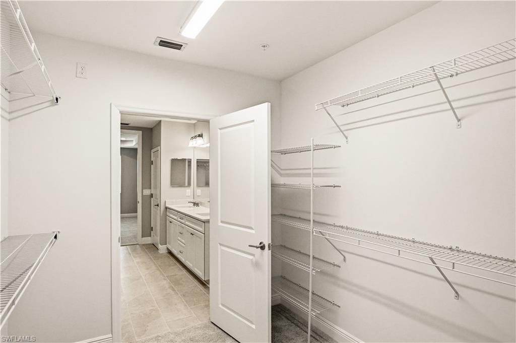 2664 Seychelles Cir, Unit 2401, Naples, FL 34112 Photo