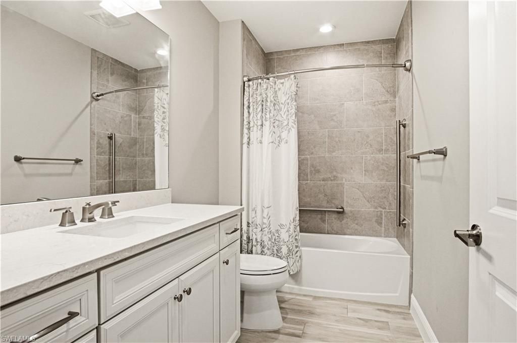2664 Seychelles Cir, Unit 2401, Naples, FL 34112 Photo