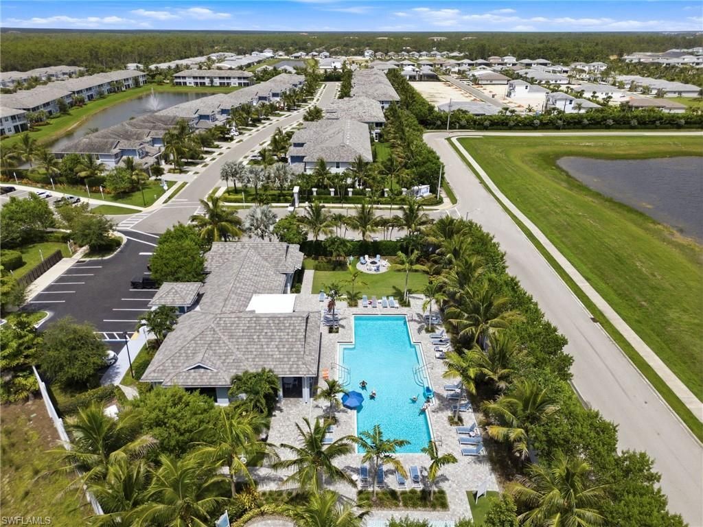 2664 Seychelles Cir, Unit 2401, Naples, FL 34112 Photo