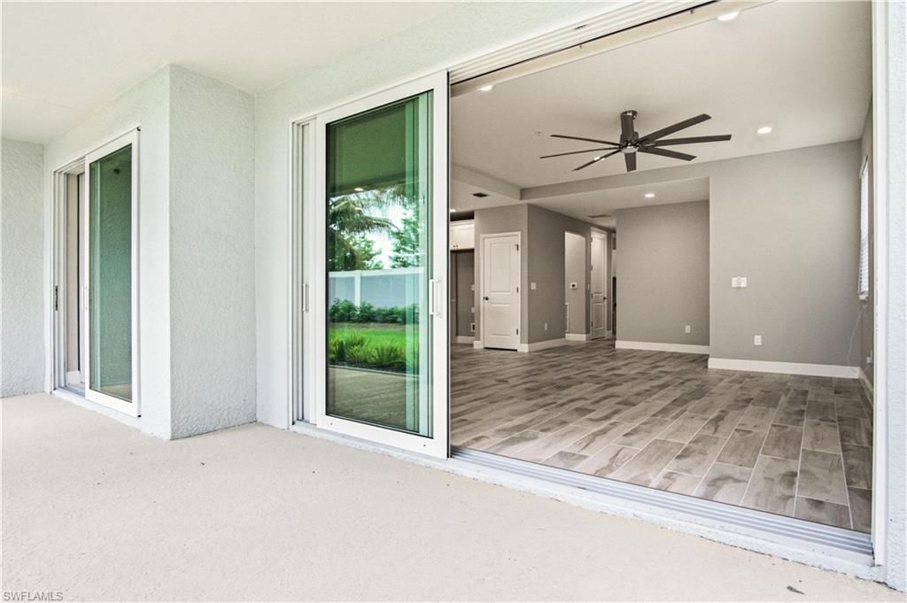 2664 Seychelles Cir, Unit 2401, Naples, FL 34112 Photo