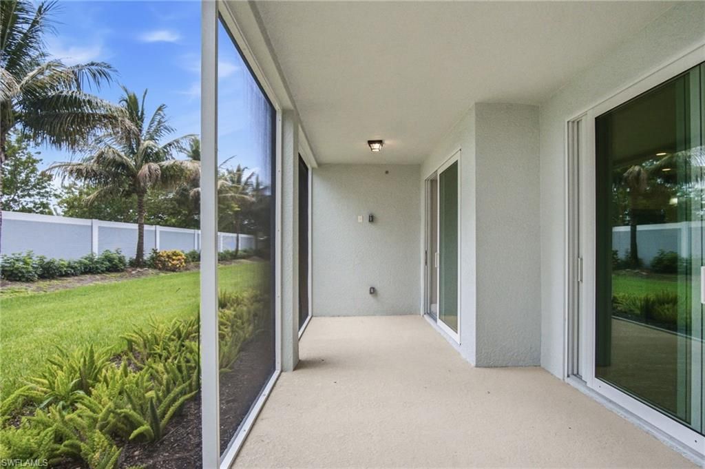 2664 Seychelles Cir, Unit 2401, Naples, FL 34112 Photo