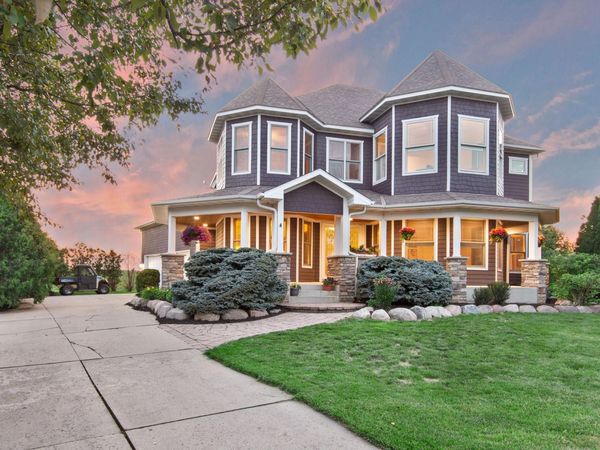 1886 Sandbar Circle, Waconia, MN 55387