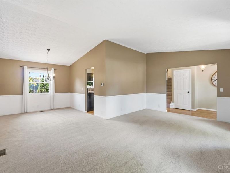 7599 Tanglewood Lane, West Chester, OH 45069 Photo 13