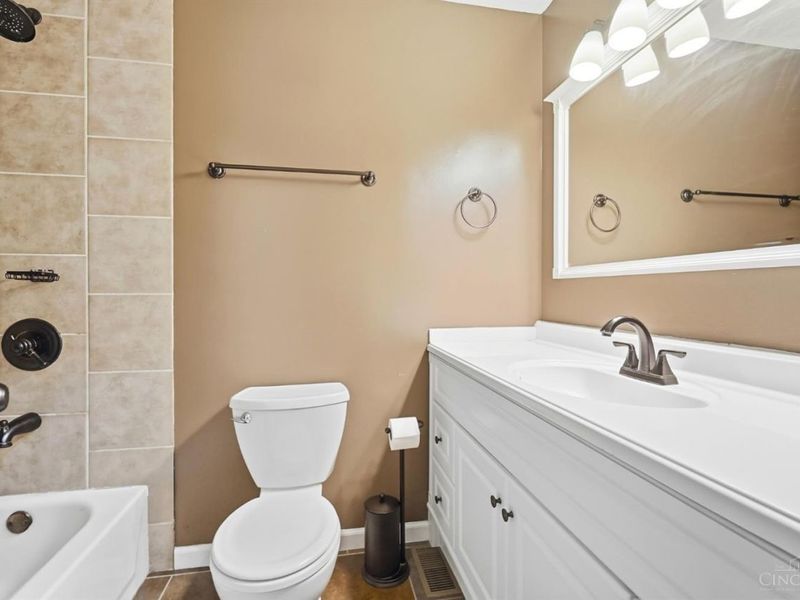 7599 Tanglewood Lane, West Chester, OH 45069 Photo 39