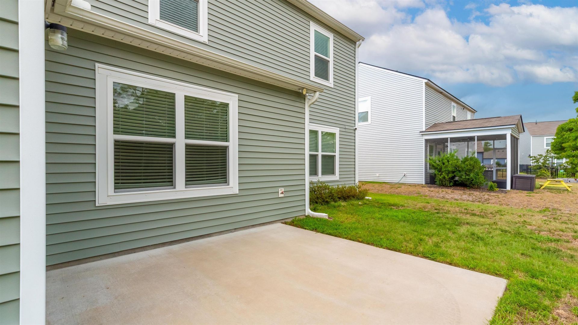597 Heritage Downs Dr.  Photo 45