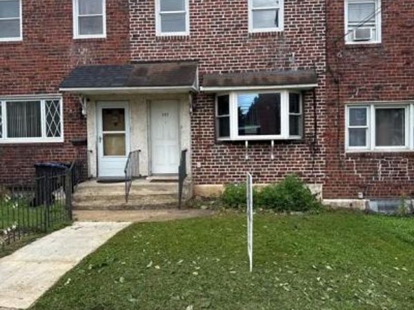 122 HAMILTON STREET, NORRISTOWN, PA 19401