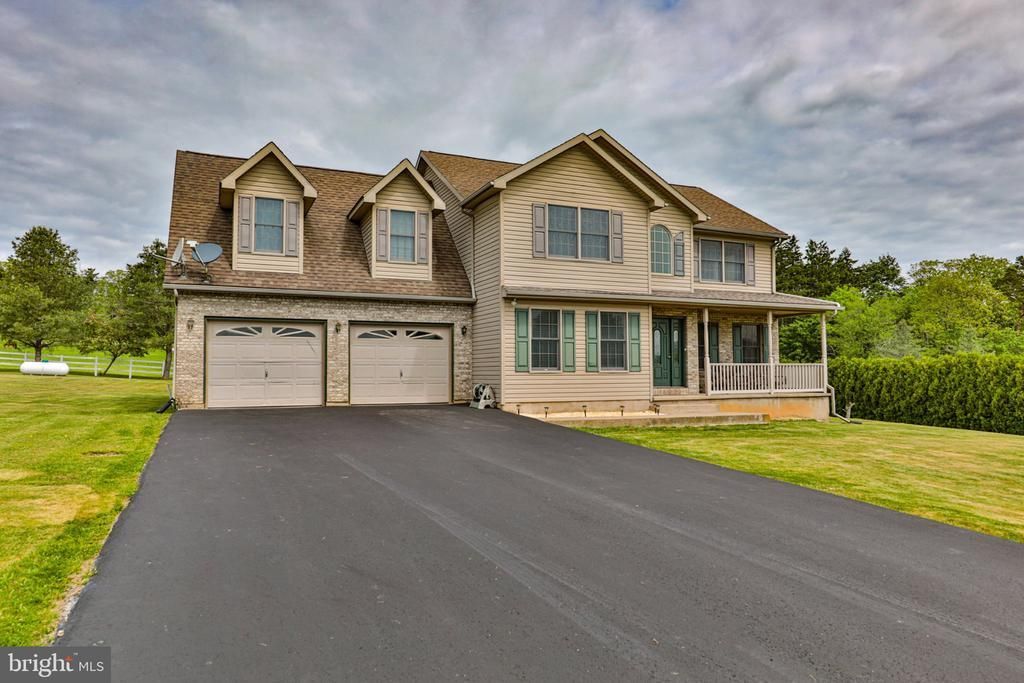 42 LOUIS CIRCLE , DRUMS, PA 18222