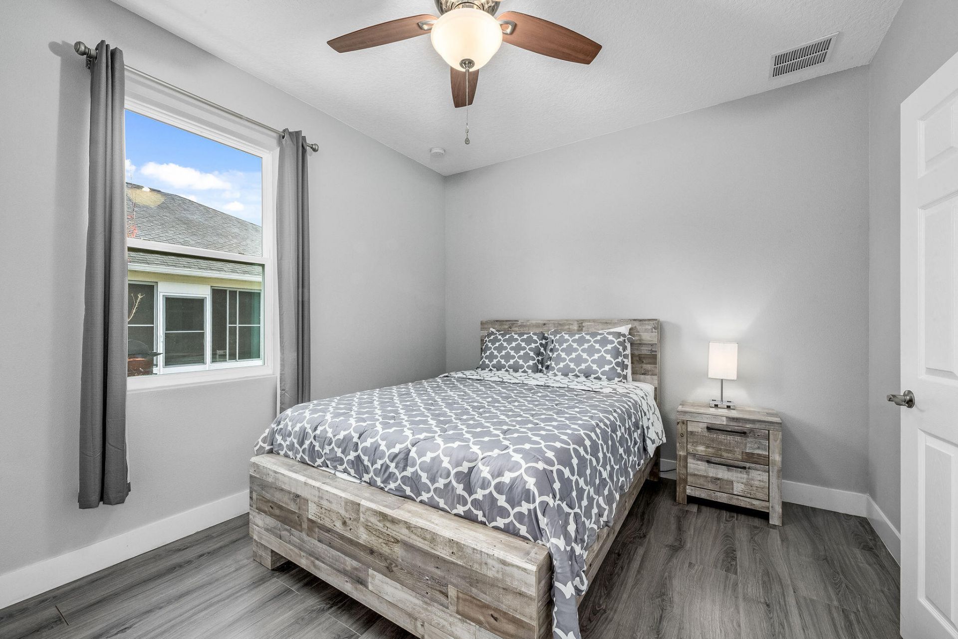 382 Eldron Boulevard NE , Palm Bay, FL 32907 Photo