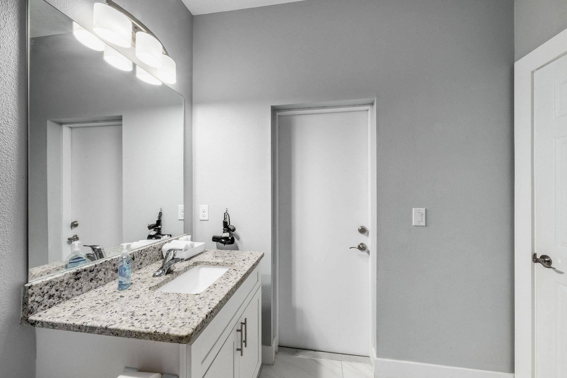 382 Eldron Boulevard NE , Palm Bay, FL 32907 Photo