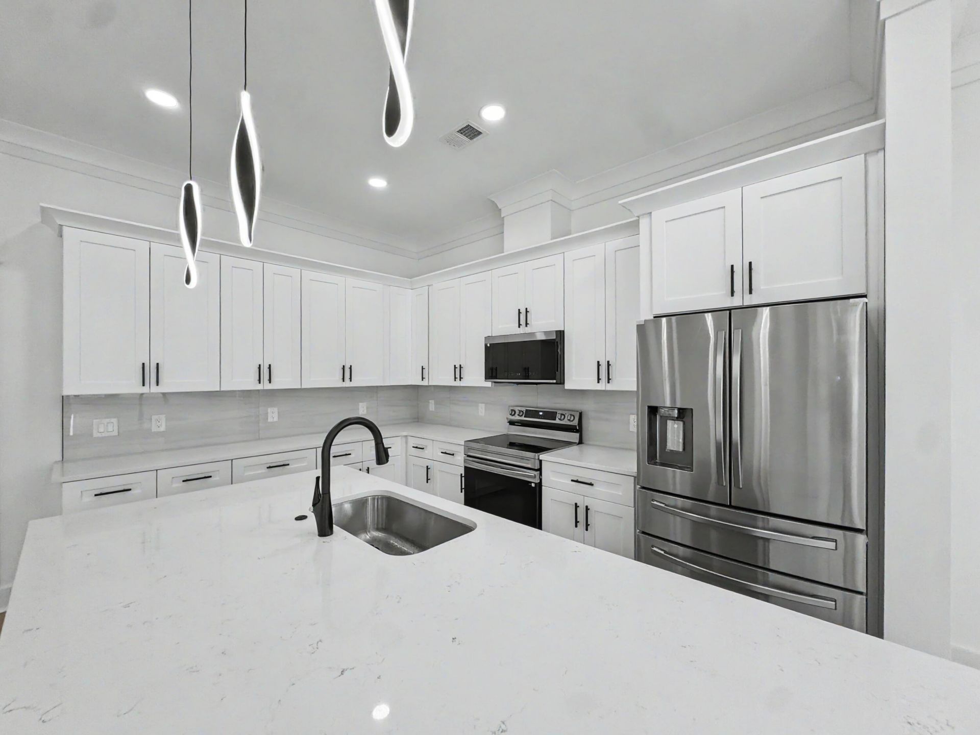 2629 Bonds Avenue Photo 15