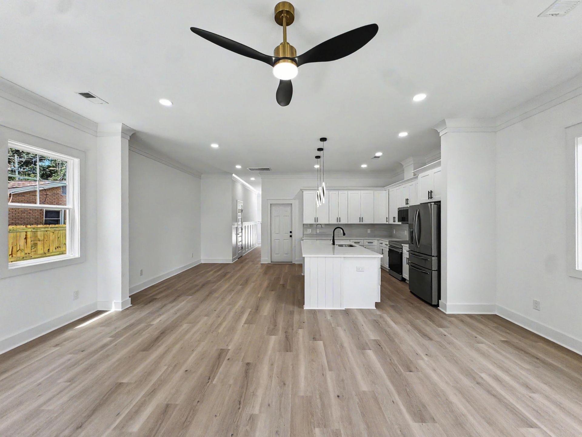 2629 Bonds Avenue Photo 18