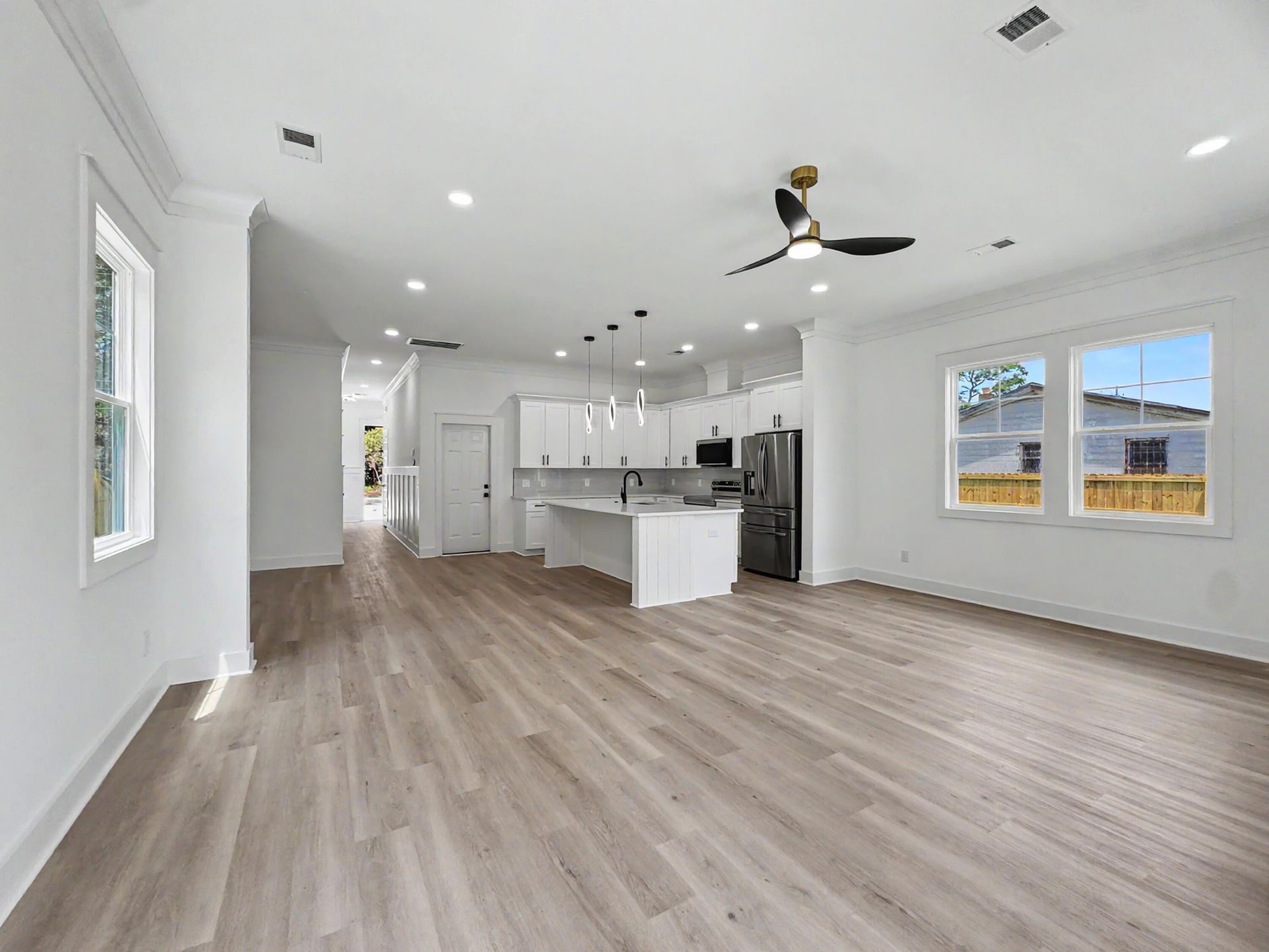 2629 Bonds Avenue Photo 19