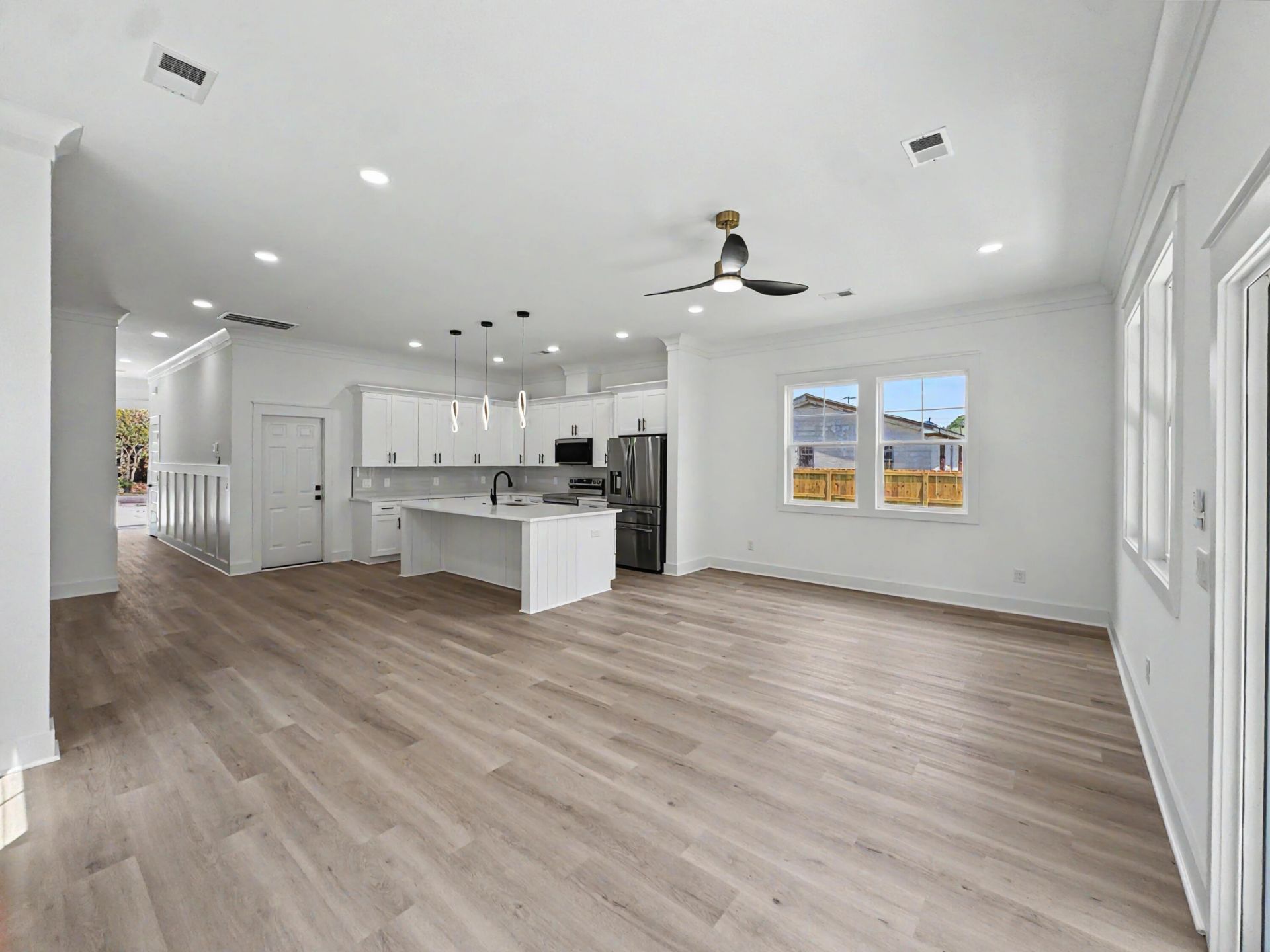 2629 Bonds Avenue Photo 21